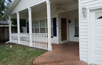 3 beds, 1 bath, $2,400