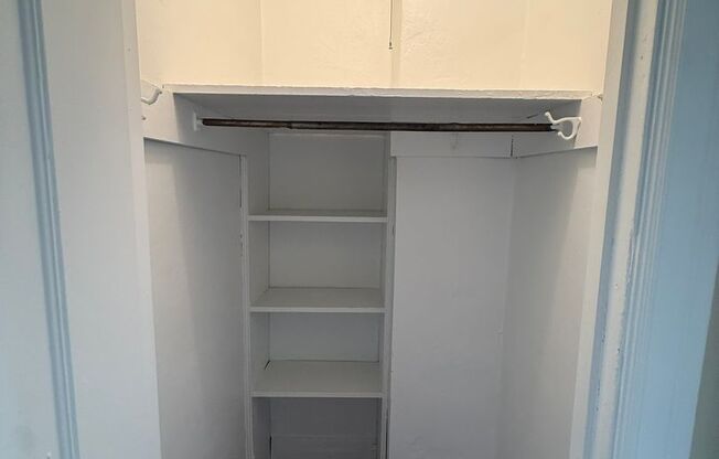 2 beds, 2 baths, 1,303 sqft, $2,200, Unit New King Edward  501