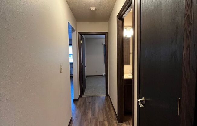 2 beds, 1 bath, 950 sqft, $1,200