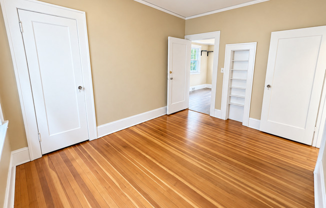 Charming St. Johns Cottage with Timeless Character | 2bd/1ba