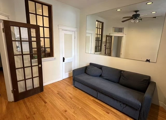 1 bed, 1 bath, 485 sqft, $2,600, Unit 155