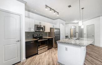 8877 Lakes at 610 DrIve