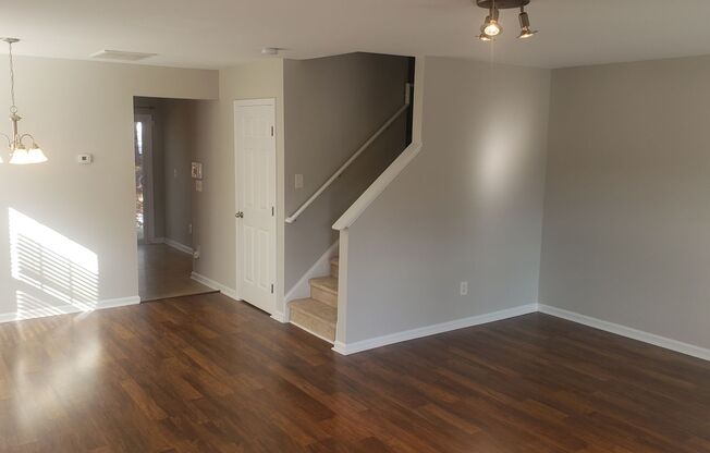 Wonderful 2br/2.5ba townhome near downtown Apex! Available July 15th!