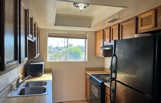 1801 N Spring