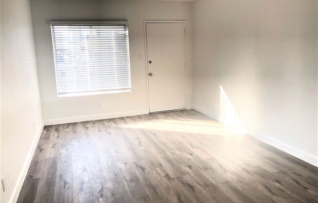 1 bed, 1 bath, $1,975, Unit 24