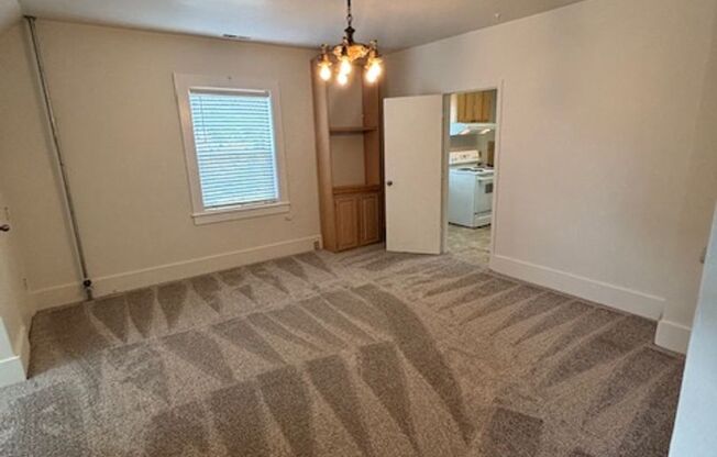 2 Bedroom 1 Bath Apt in Newberg