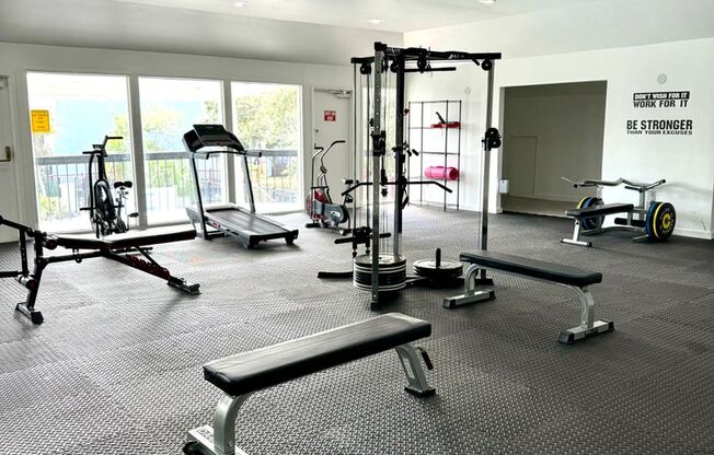 3 beds, 2 baths, 1,205 sqft, $2,075, Unit 083