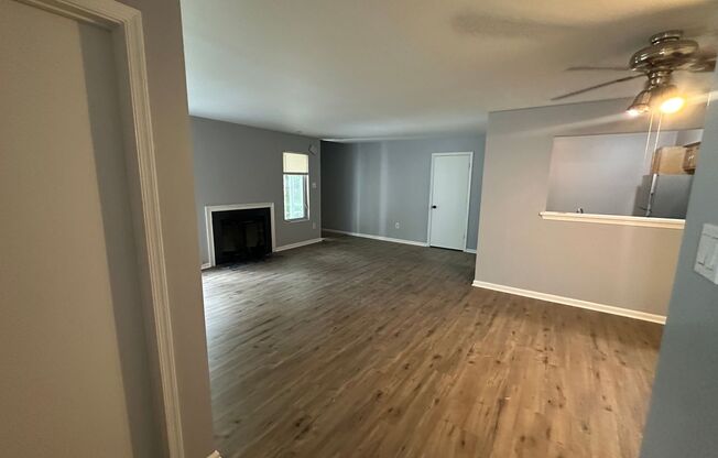 2 beds, 1 bath, $2,100