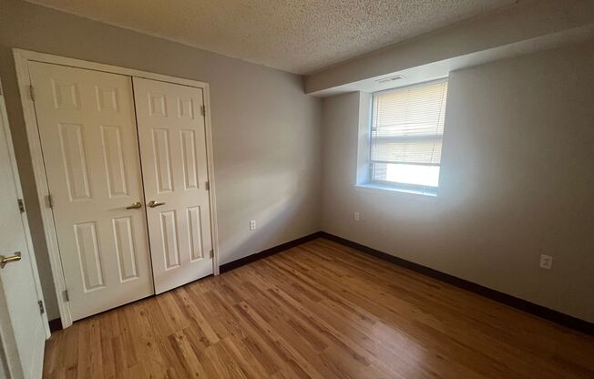 2 beds, 1 bath, 800 sqft, $1,434, Unit 201N