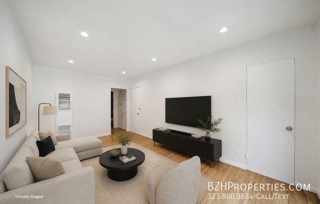 710 WESTMOUNT DR