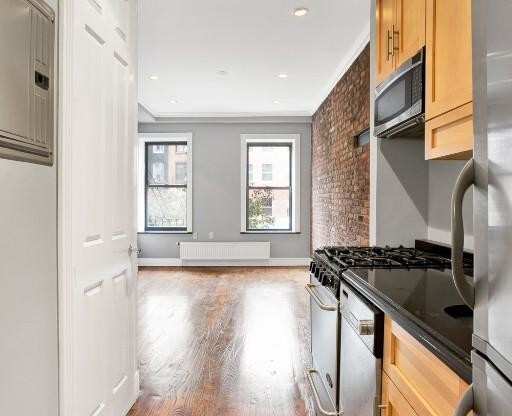 2 beds, 2 baths, $7,295, Unit 5F