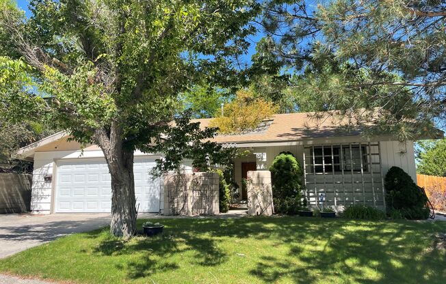 3 Bedroom Home Close to UNR