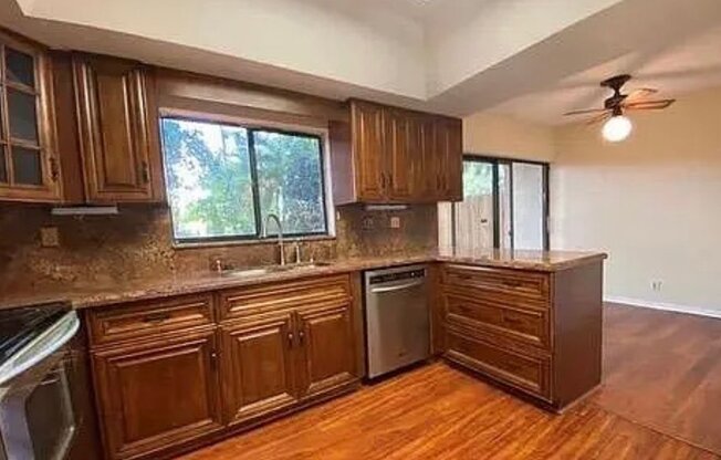 8321 SW 39 CT
