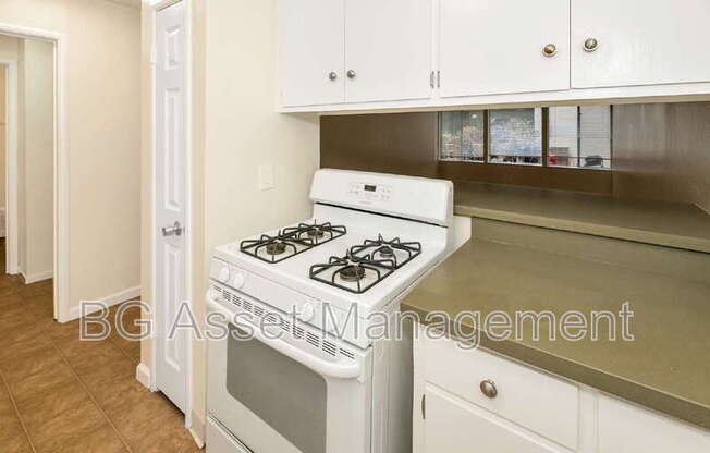 3600 DIMOND AVE