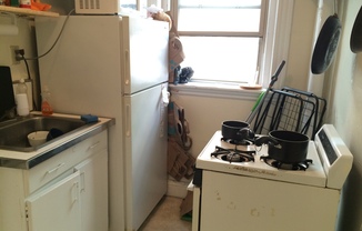 1 bed, 1 bath, 577 sqft, $2,450, Unit 02-034