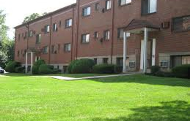 Marshall Woods Apartments