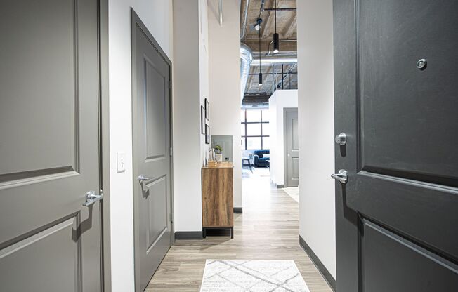 Studio, 1 bath, 605 sqft, $1,230, Unit 301