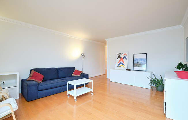 2501 Calvert St. NW #511
