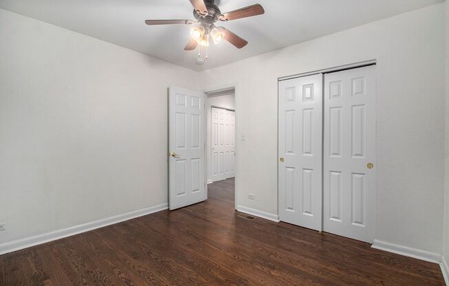 2 beds, 1 bath, $2,100