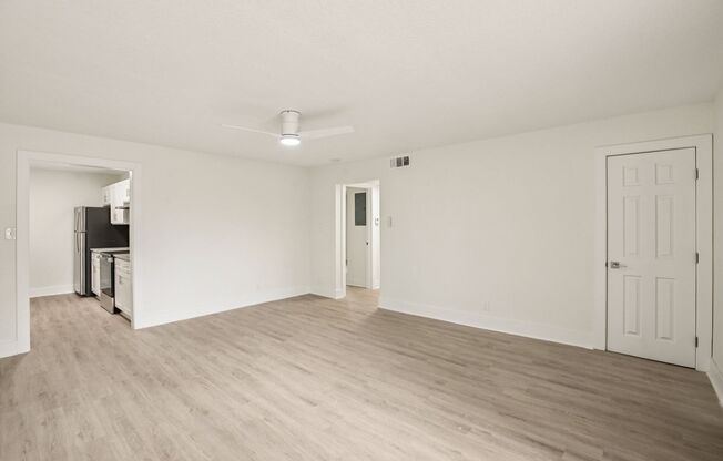 2 beds, 2 baths, 992 sqft, $1,675