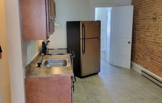 Studio, 1 bath, 450 sqft, $1,149, Unit 50-3