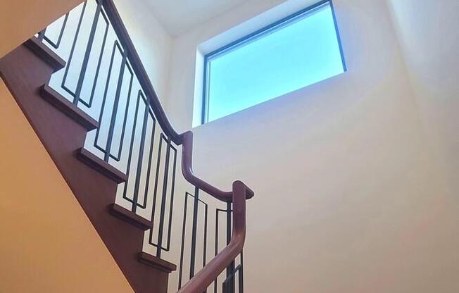 6 beds, 4.5 baths, 6,000 sqft, $55,000, Unit PHA