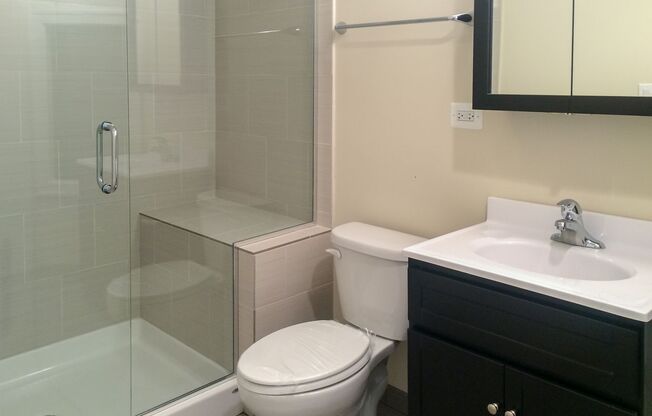 2 beds, 1.5 baths, 1,545 sqft, $3,950, Unit 1210WR-1