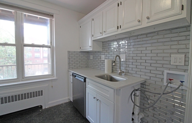 80 STRATHMORE RD