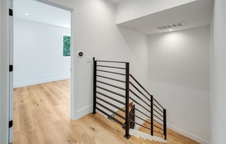 6201 LA MIRADA AVE