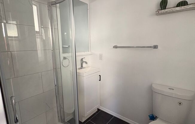 Studio, 1 bath, 400 sqft, $1,495, Unit 21B