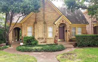 5836 VICKERY BLVD