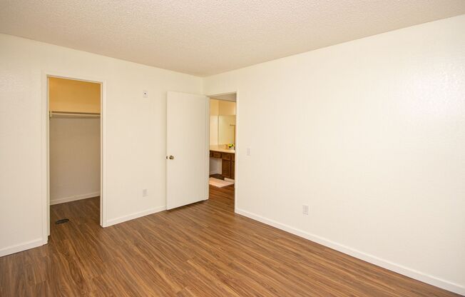 1 bed, 1 bath, 642 sqft, $1,895, Unit C05