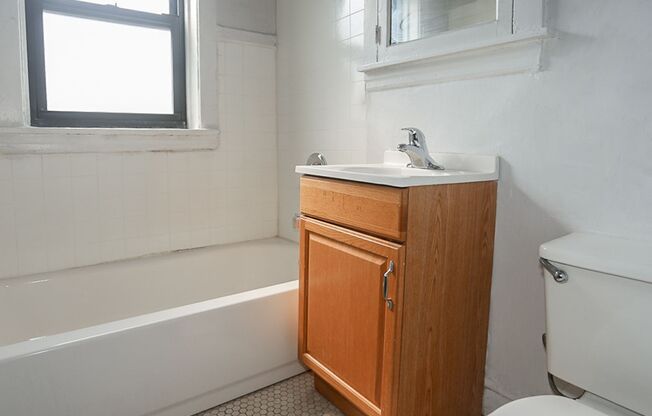 1 bed, 1 bath, 585 sqft, $1,535, Unit 2612G-3R