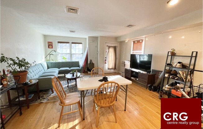 6 7 HARLESTON ST