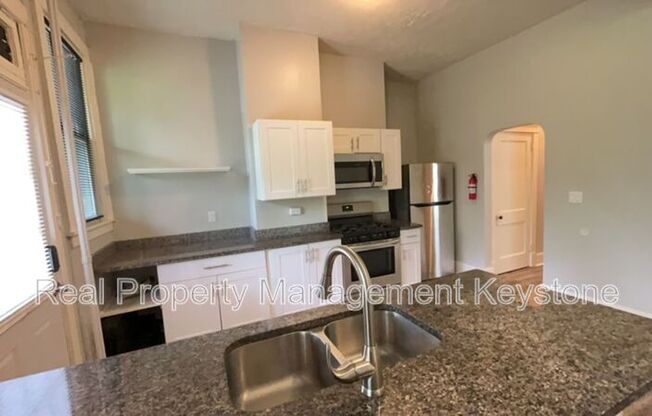 1247 CHARTIERS AVE