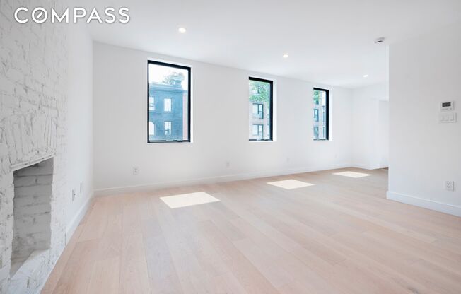 168 WYTHE AVE