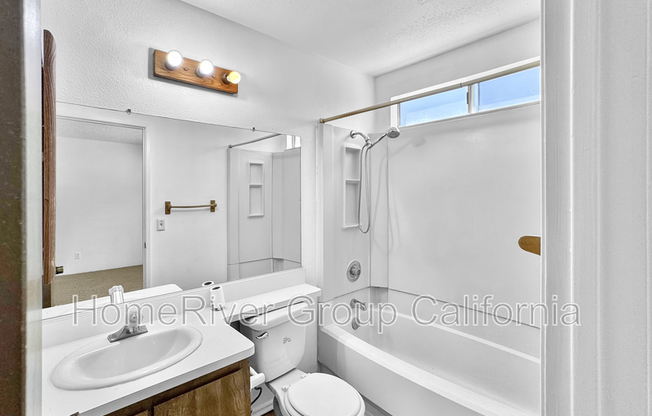 114 LUNA GRANDE CIR