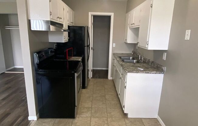 Studio, 1 bath, 600 sqft, $900, Unit 1053105