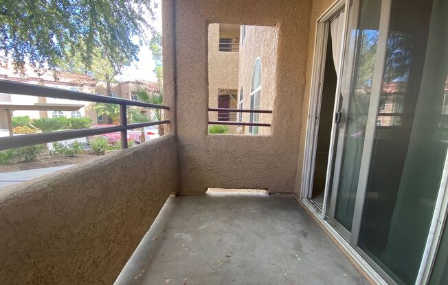 3 beds, 2 baths, $1,600