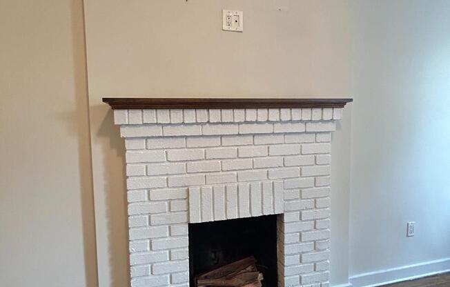 161 W 10