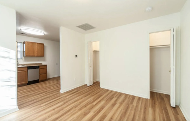 1 bed, 1 bath, $1,500, Unit Apt B