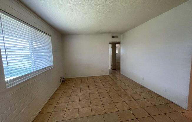 4821 E. Willetta St.