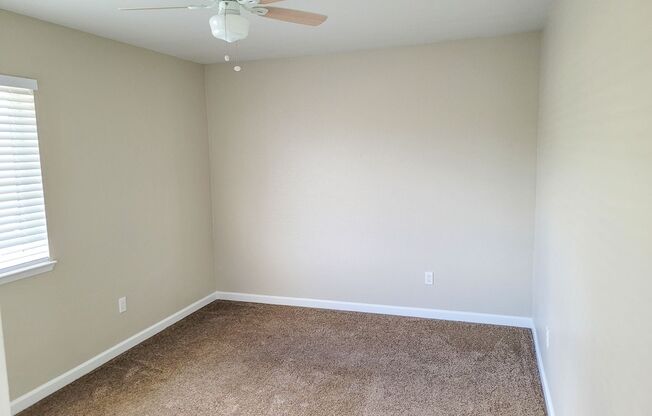 1 bed, 1 bath, 575 sqft, $1,175, Unit 47