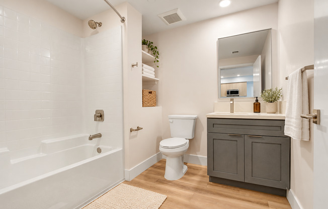 2 beds, 1 bath, 1,013 sqft, $2,815, Unit 203