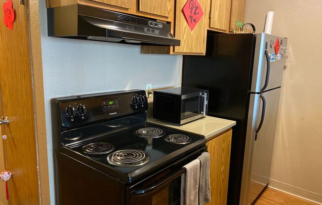 1 bed, 1 bath, 442 sqft, $1,395, Unit B407