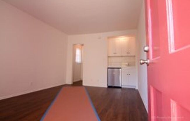 Sunset Drive, 4363-4377