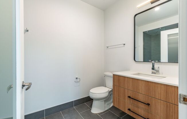 2 beds, 2 baths, 1,022 sqft, $2,795, Unit PH-16