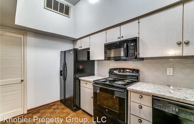 5033 Cedar Springs Road #204