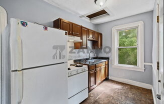 28 KIMBALL AVE