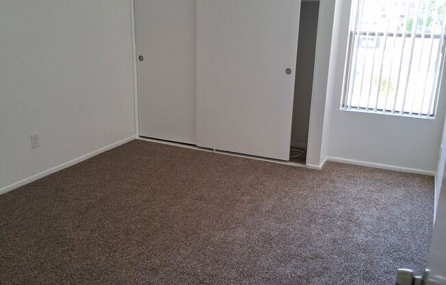 1 bed, 1 bath, 665 sqft, $2,100, Unit 227